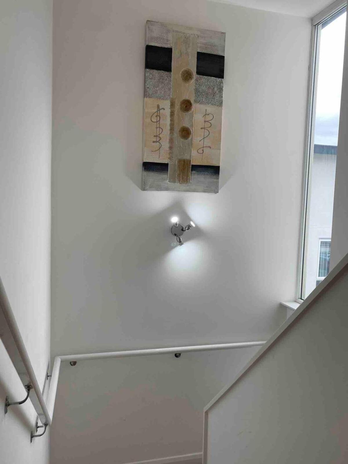 Comfortable 3-Storey House With Free Car Parking Manchester Exterior foto