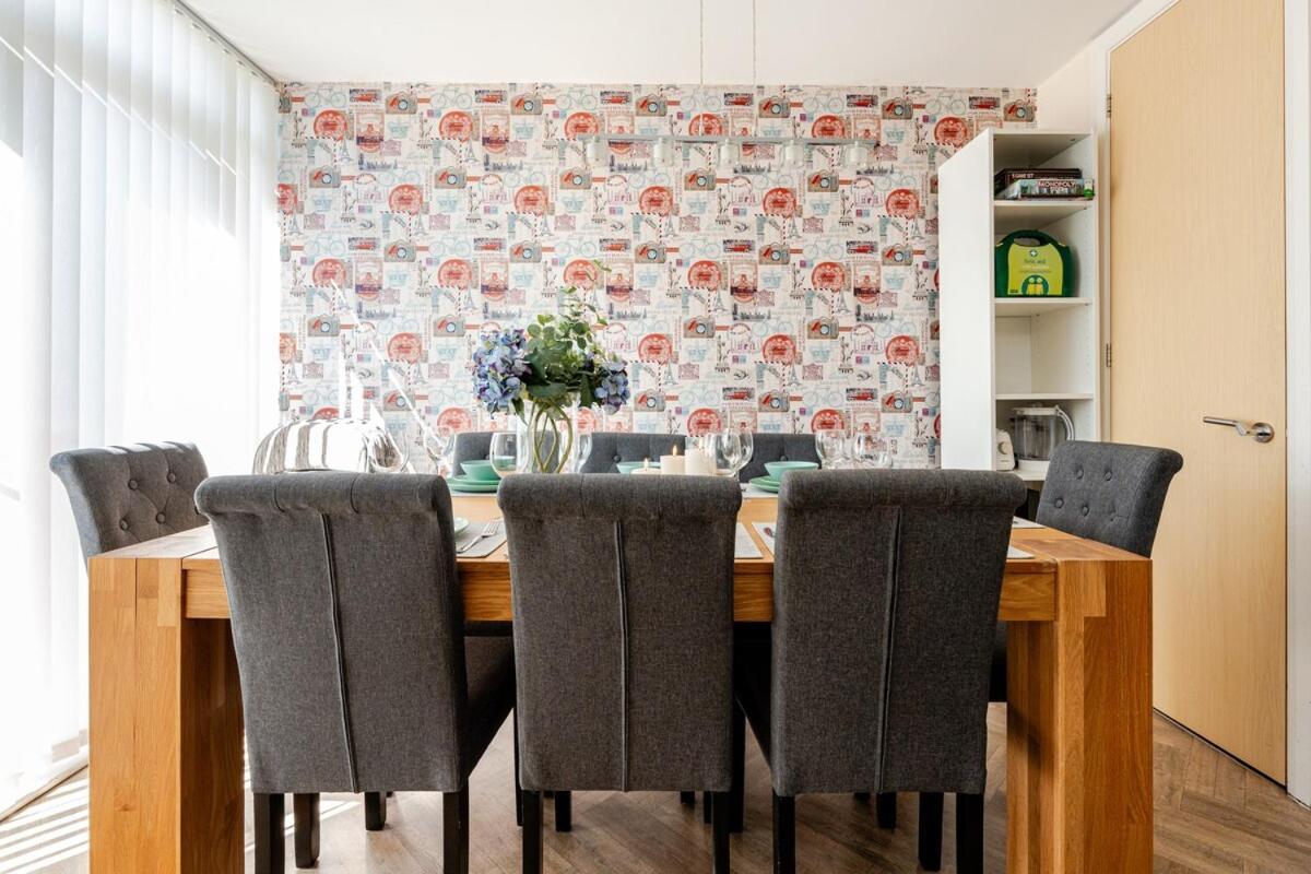 Comfortable 3-Storey House With Free Car Parking Manchester Exterior foto